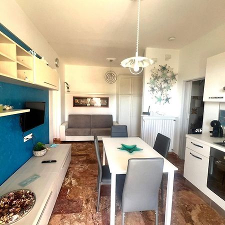 Apartment Aurora & Nicole Ideal Per Biker Con Terazza Vista Mare Parcheggio E Wi-Fi Gratuiti Pietra Ligure Zewnętrze zdjęcie