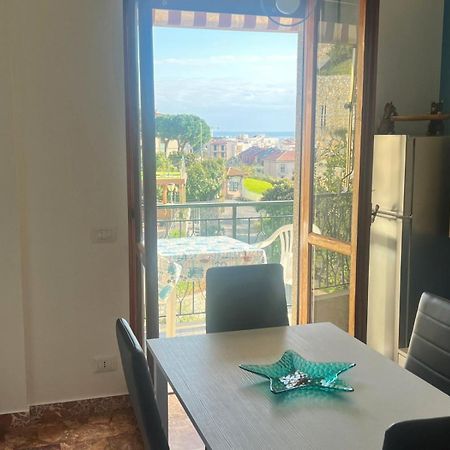 Apartment Aurora & Nicole Ideal Per Biker Con Terazza Vista Mare Parcheggio E Wi-Fi Gratuiti Pietra Ligure Zewnętrze zdjęcie