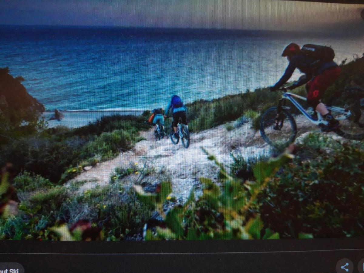 Apartment Aurora & Nicole Ideal Per Biker Con Terazza Vista Mare Parcheggio E Wi-Fi Gratuiti Pietra Ligure Zewnętrze zdjęcie