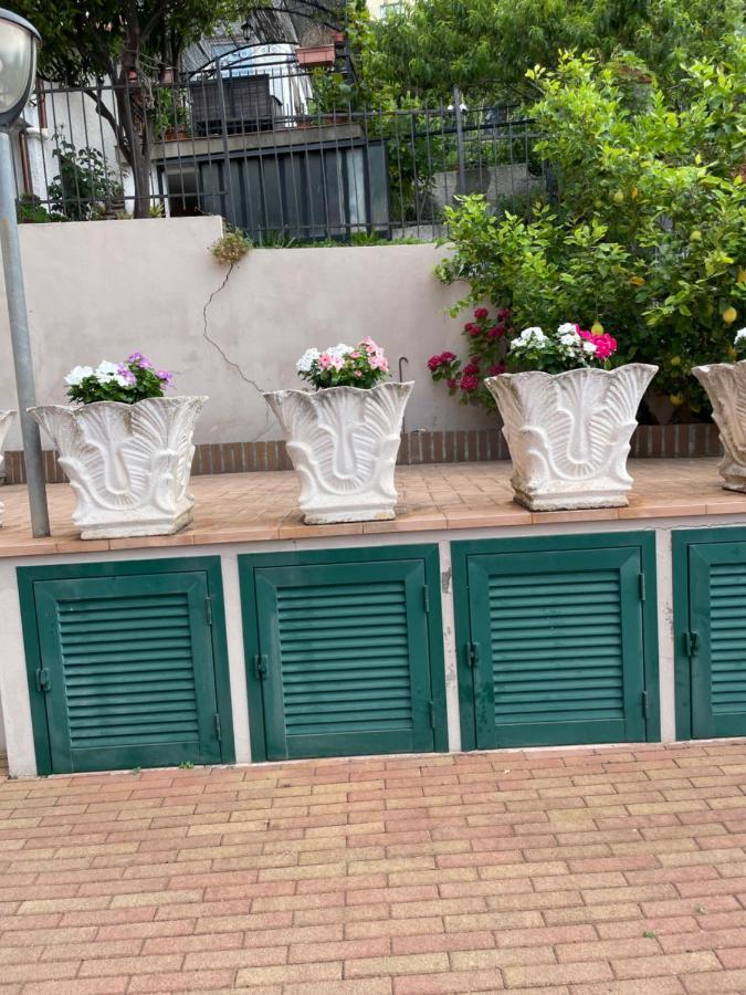 Apartment Aurora & Nicole Ideal Per Biker Con Terazza Vista Mare Parcheggio E Wi-Fi Gratuiti Pietra Ligure Zewnętrze zdjęcie
