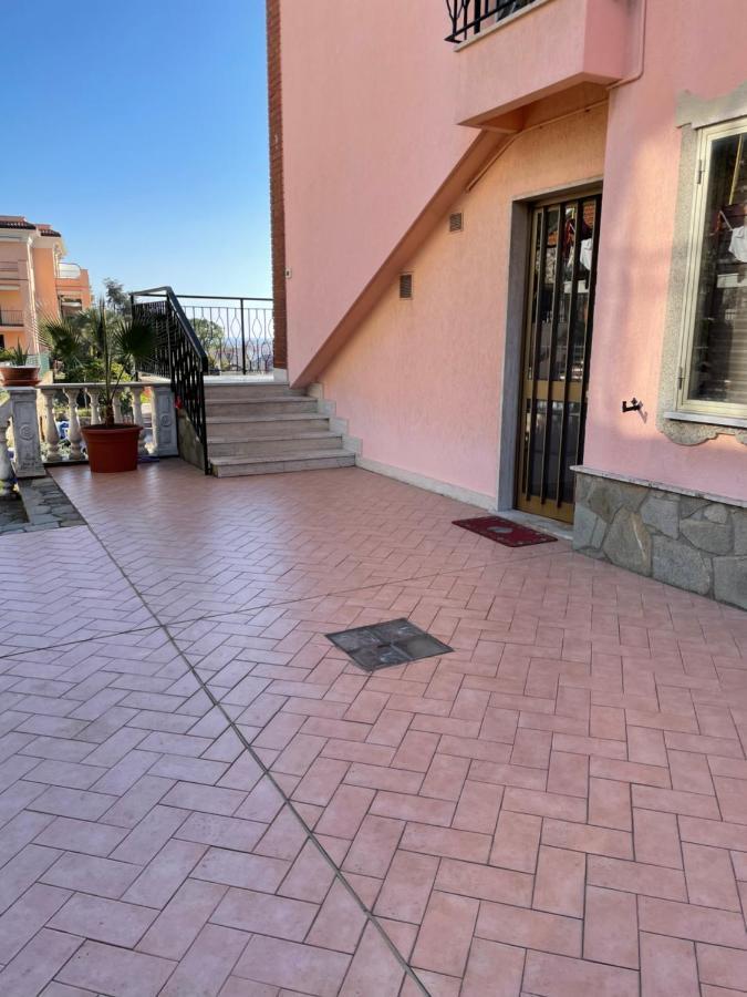 Apartment Aurora & Nicole Ideal Per Biker Con Terazza Vista Mare Parcheggio E Wi-Fi Gratuiti Pietra Ligure Zewnętrze zdjęcie