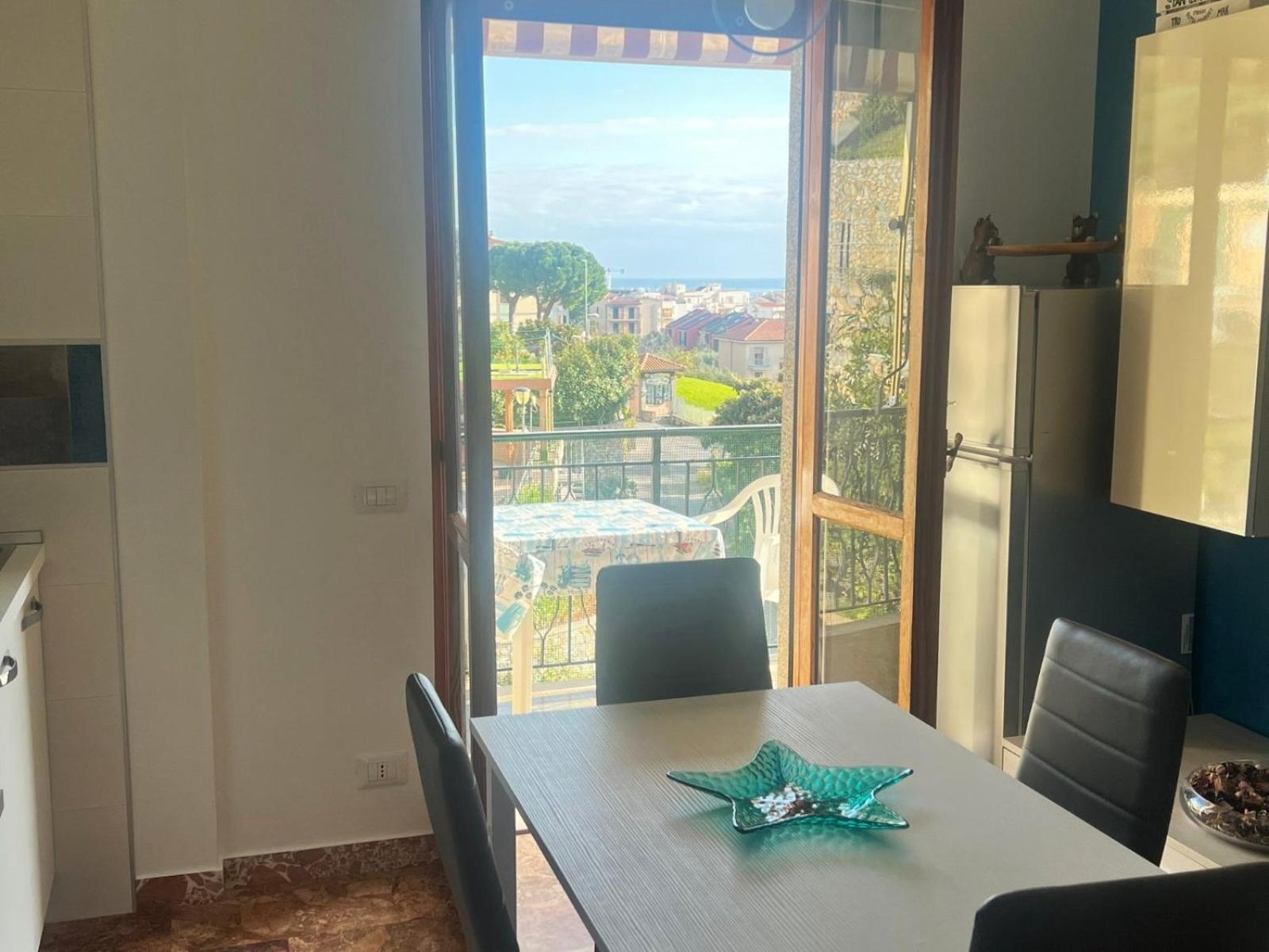 Apartment Aurora & Nicole Ideal Per Biker Con Terazza Vista Mare Parcheggio E Wi-Fi Gratuiti Pietra Ligure Zewnętrze zdjęcie