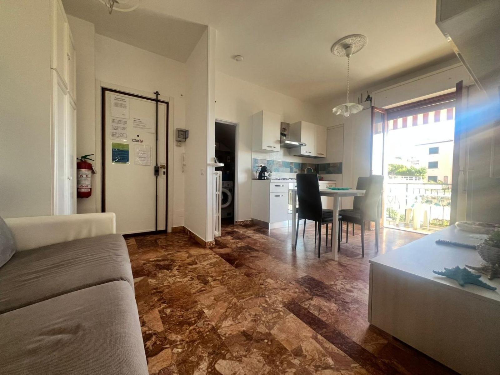 Apartment Aurora & Nicole Ideal Per Biker Con Terazza Vista Mare Parcheggio E Wi-Fi Gratuiti Pietra Ligure Zewnętrze zdjęcie