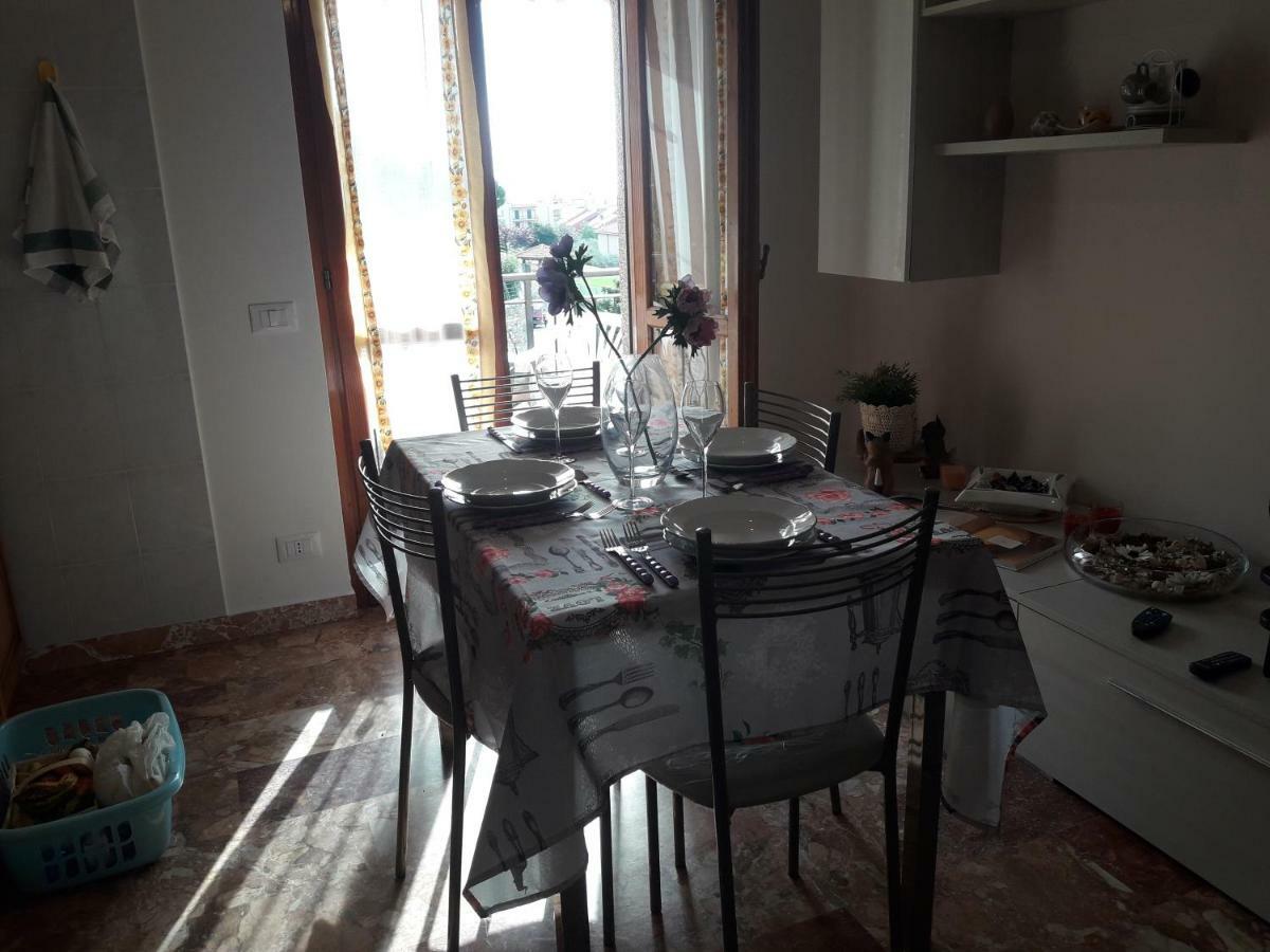 Apartment Aurora & Nicole Ideal Per Biker Con Terazza Vista Mare Parcheggio E Wi-Fi Gratuiti Pietra Ligure Zewnętrze zdjęcie