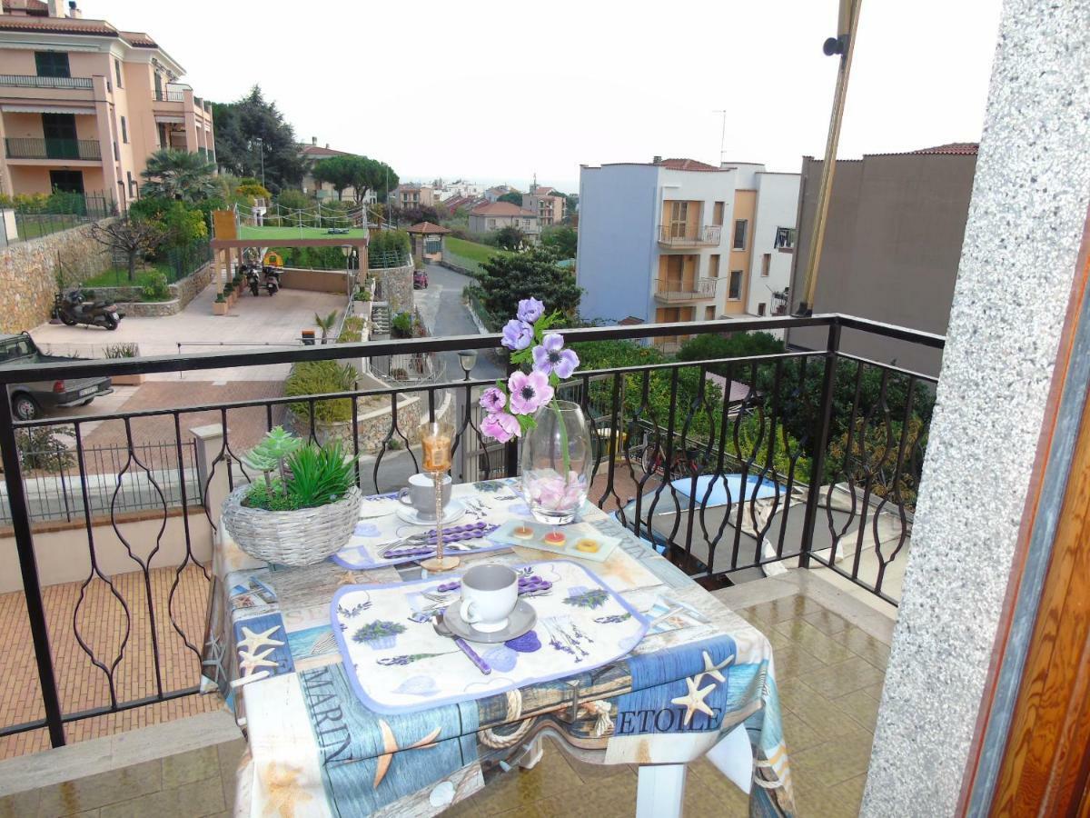 Apartment Aurora & Nicole Ideal Per Biker Con Terazza Vista Mare Parcheggio E Wi-Fi Gratuiti Pietra Ligure Zewnętrze zdjęcie