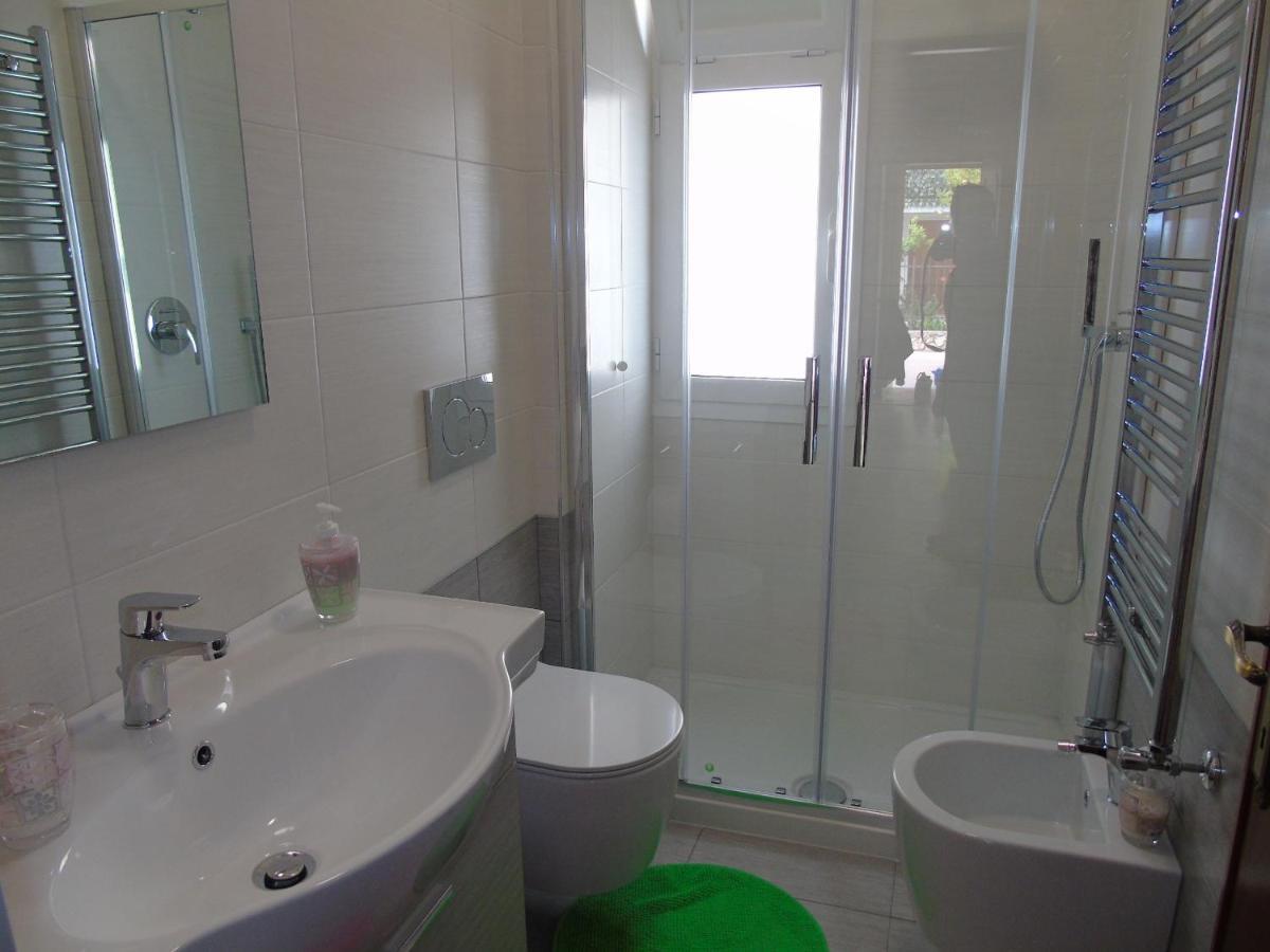 Apartment Aurora & Nicole Ideal Per Biker Con Terazza Vista Mare Parcheggio E Wi-Fi Gratuiti Pietra Ligure Zewnętrze zdjęcie